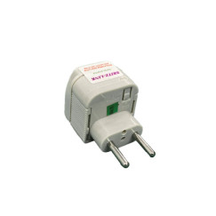 BRITZ TR-09C Travel Adaptor